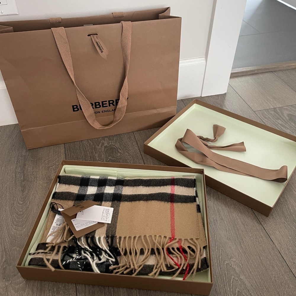 Burberry Beige and Black Cashmere Scarf